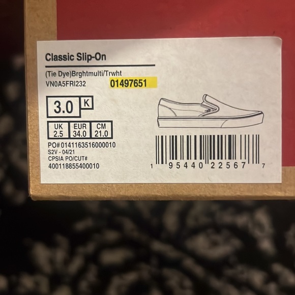 Girls Vans Tie Dye classic slip ons size 3 - Picture 4 of 4